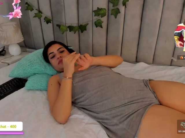 mhia-paris, en vivo ahora en BongaCams