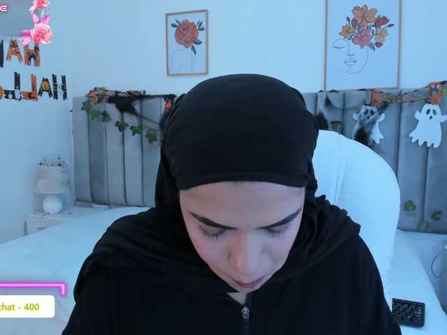 mhia-paris live cam on BongaCams