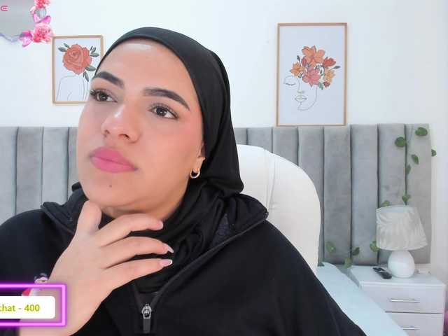 mhia-paris live cam on BongaCams