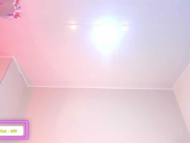 mhia-paris live cam on BongaCams