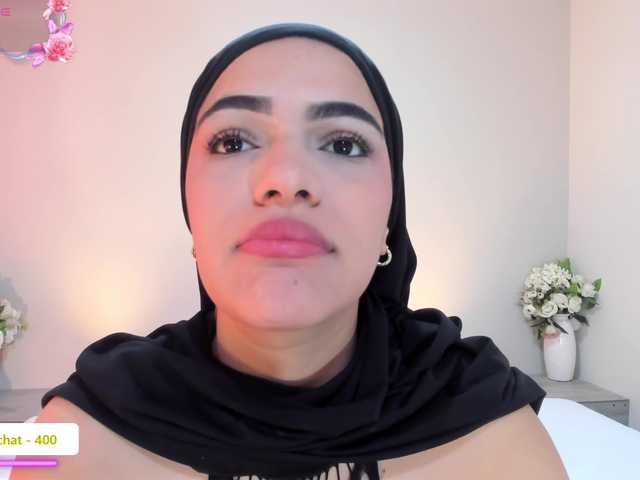 mhia-paris live cam on BongaCams