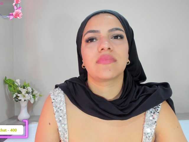 mhia-paris live cam on BongaCams
