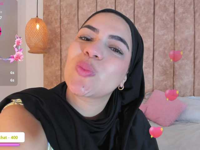 mhia-paris live cam on BongaCams