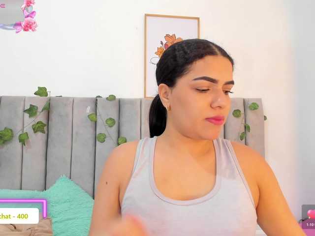mhia-paris live cam on BongaCams