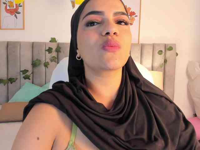 Umarani_ webcam