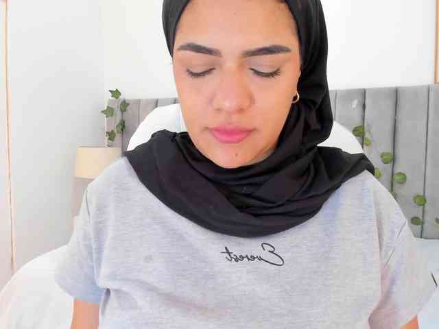 Umarani_ webcam