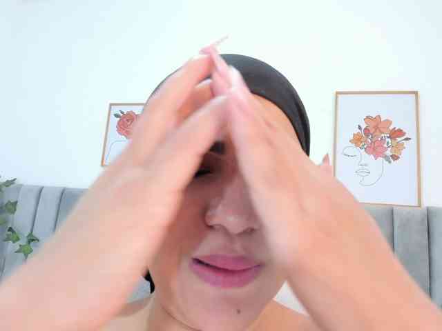 Umarani_ webcam