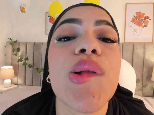 Umarani_ webcam