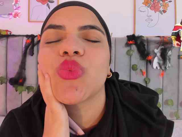 Modella: Umarani_