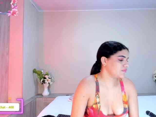 Umarani_ webcam