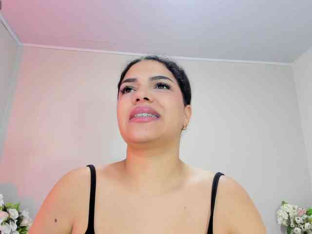 Umarani_ webcam