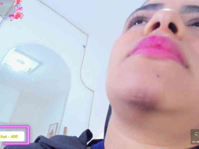 Umarani_ webcam