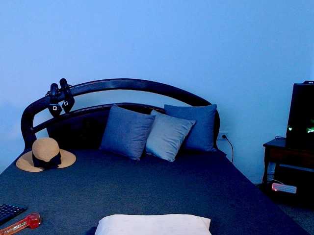 AndreaRaul live cam on BongaCams