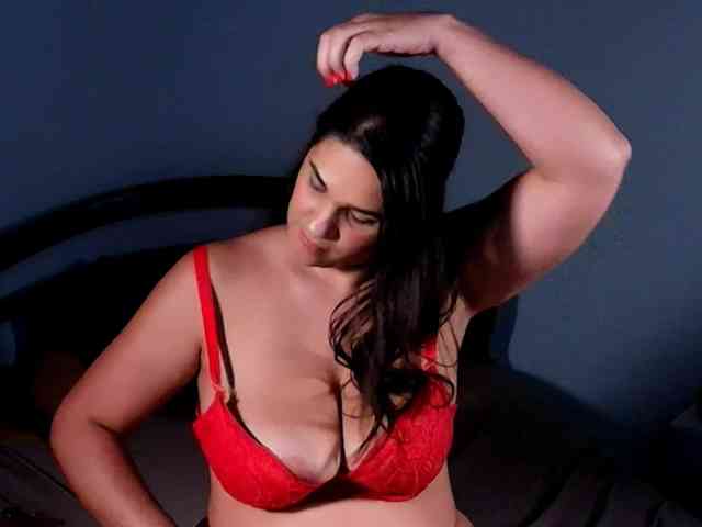 AndreaBigboobs webcam