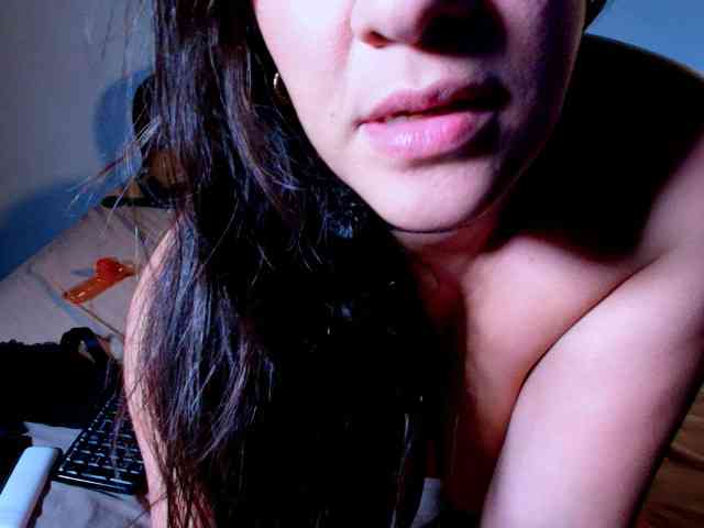 AndreaBigboobs webcam