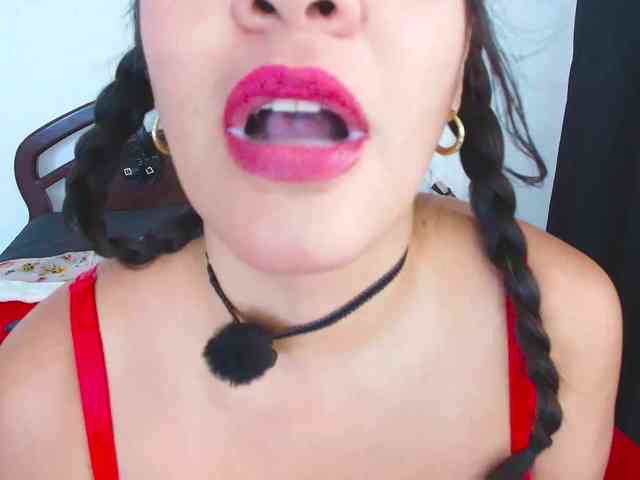 AndreaBigboobs webcam