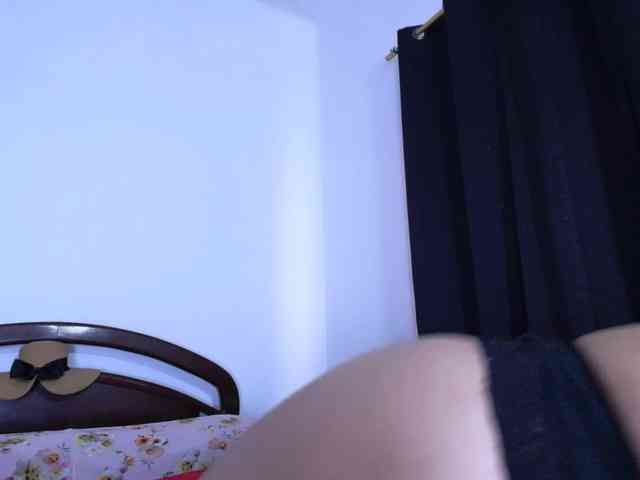 AndreaBigboobs webcam