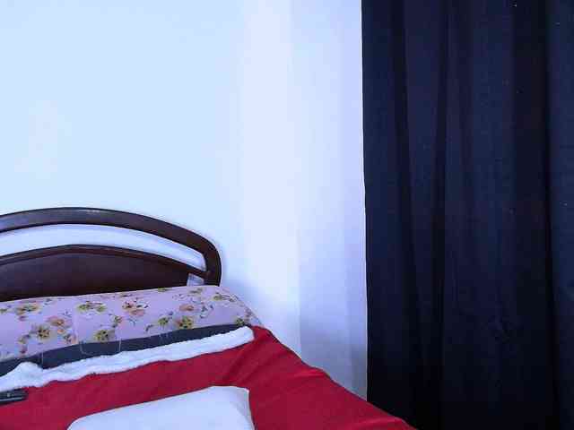 AndreaBigboobs webcam