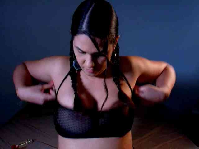 AndreaBigboobs webcam