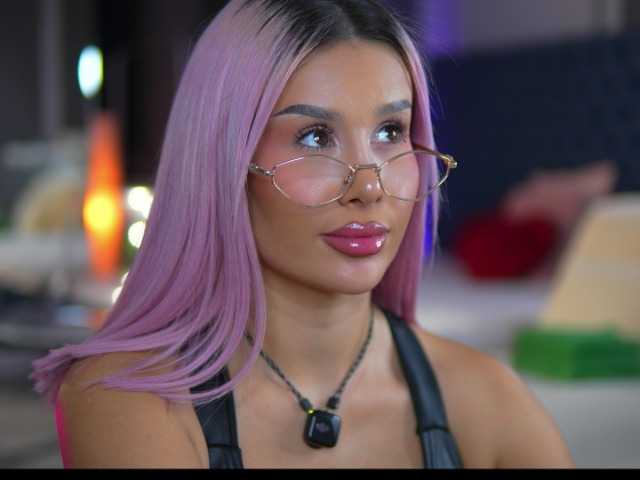 go to chat with EvaZane