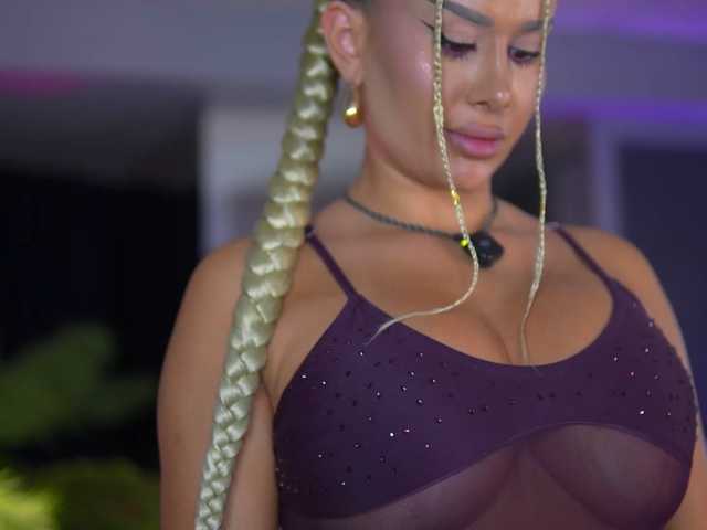 EvaZane live cam on BongaCams