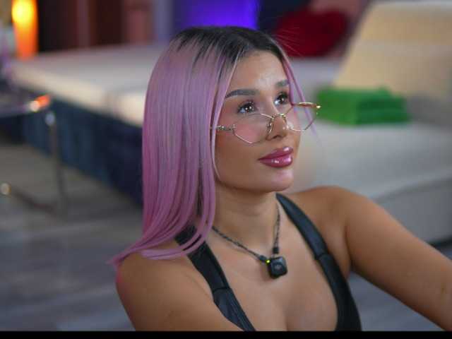 EvaZane live cam preview