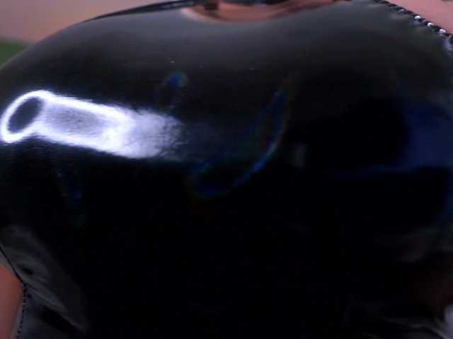 EvaZane's BongaCams show and profile