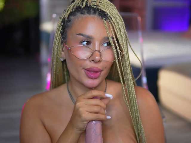 EvaZane live cam on BongaCams