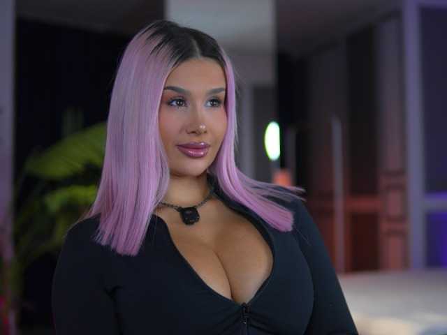 EvaZane live cam preview