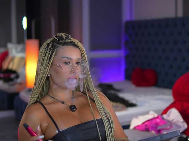EvaZane live cam preview