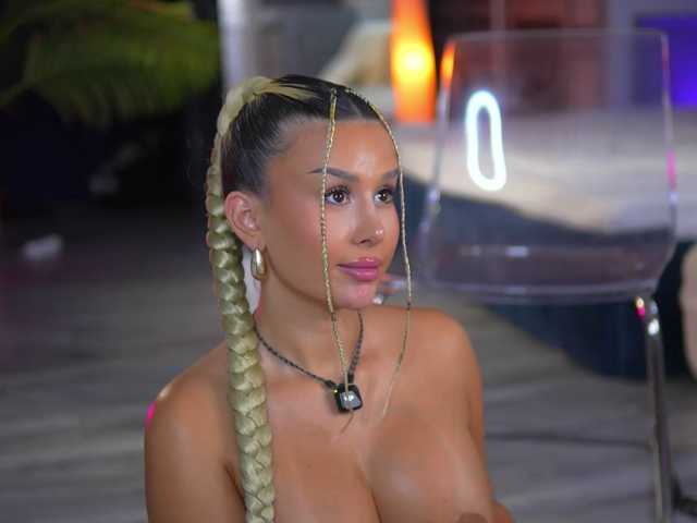 EvaZane live cam on BongaCams