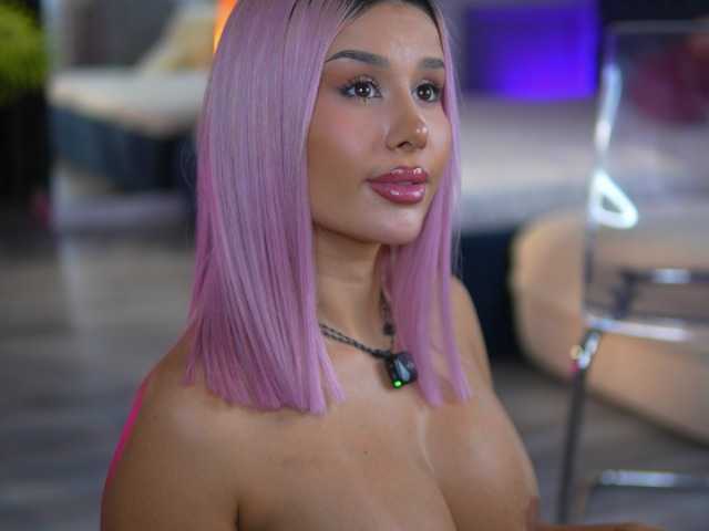 EvaZane live cam preview