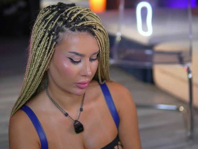 EvaZane live cam on BongaCams