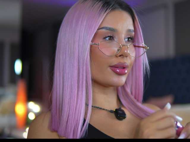 EvaZane live cam preview