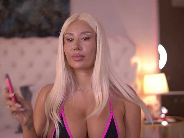 EvaZane live cam on BongaCams
