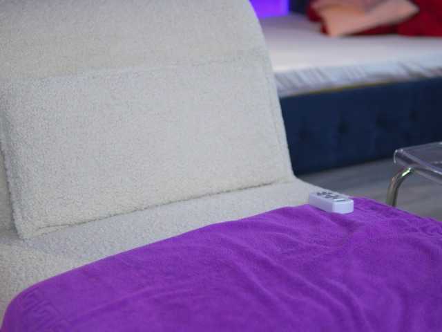 Evazane live cam