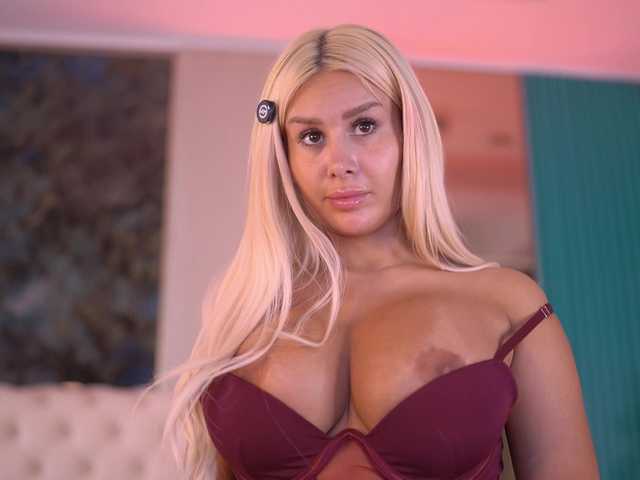 EvaZane live cam on BongaCams