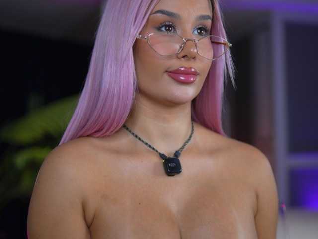 EvaZane live cam on BongaCams