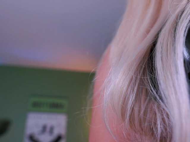 EvaZane webcam