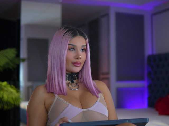 EvaZane, en vivo ahora en BongaCams