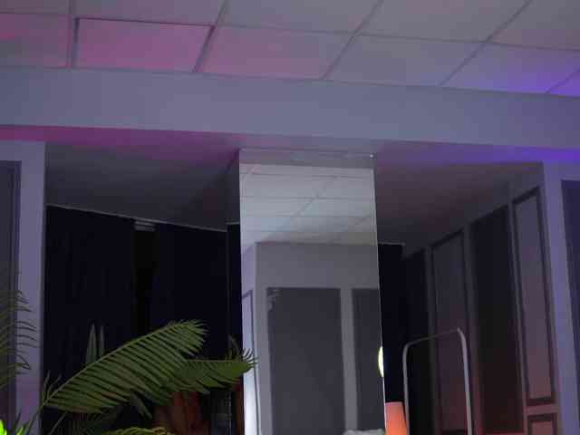 EvaZane webcam