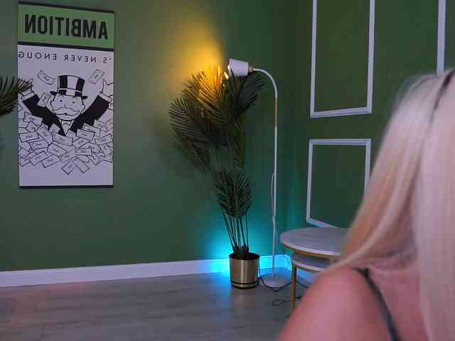 EvaZane Live Webcam on BongaCams