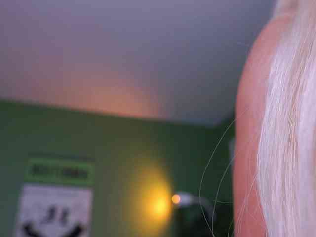 EvaZane webcam