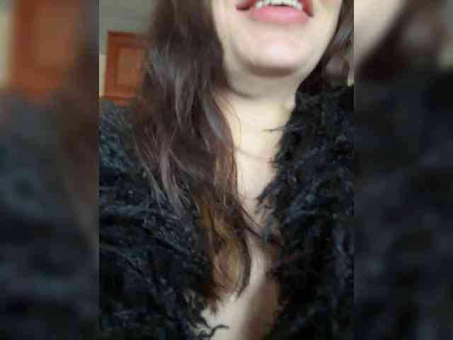 Modelo: Iiiillllyyyy