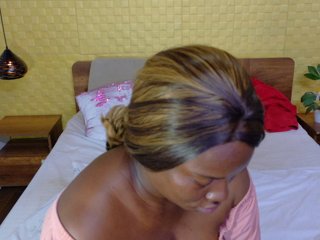 curvynaomhy Porn Show
