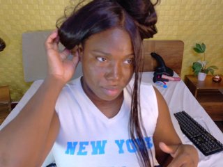 curvynaomhy Porn Show