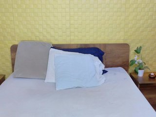 curvynaomhy Porn Show