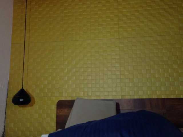 curvynaomhy live cam on BongaCams