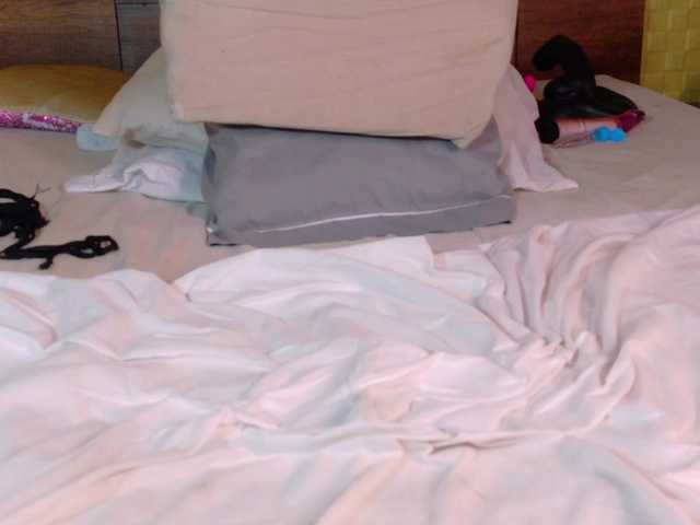 curvynaomhy live webcam show