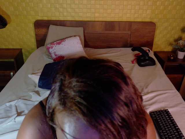 curvynaomhy live webcam show